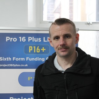 alisdair hanks || profile photo