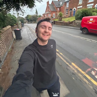 Robbie Dolphin || profile photo