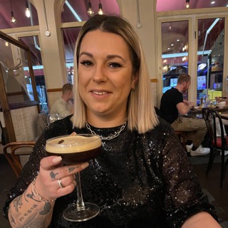 Lynzi Dale || profile photo