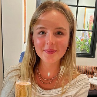 Evalina Hills || profile photo