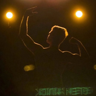 Peter Cowie || profile photo